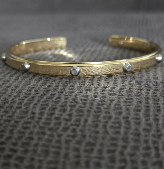 Michael Kors "Heritage Astor" Thin Gold💛 Cuff With Silver🤍 Studs NWOT - Picture 5 of 16